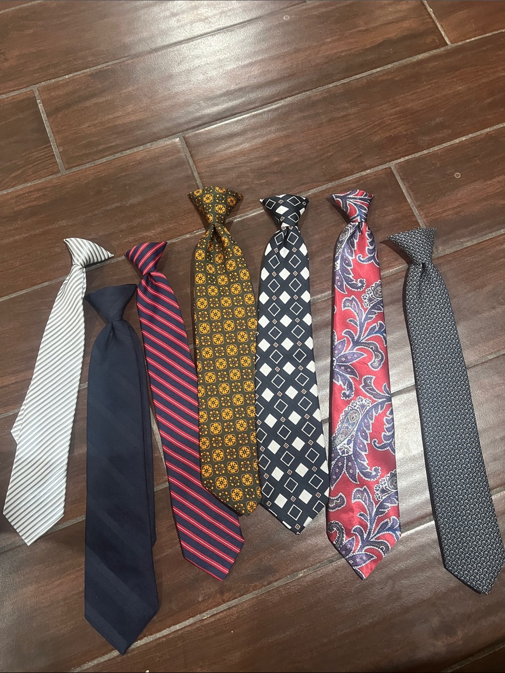 Ties (7)